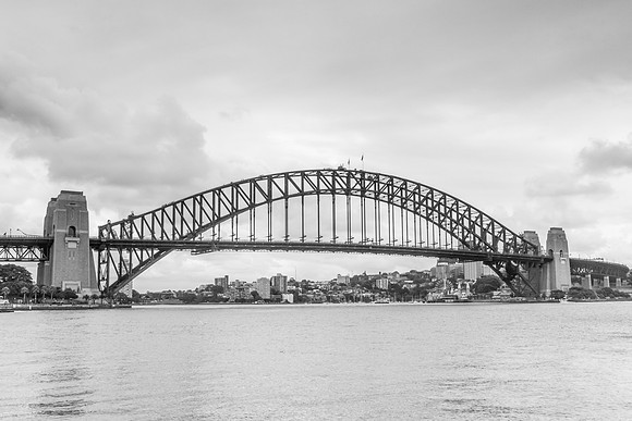 Sydney Harbor Bridge - B&W