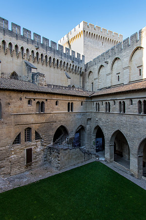 Courtyard, Palais de Papes