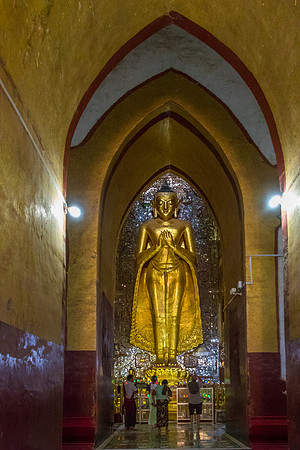Ananda Temple Gold Standing Buddha, Bagan