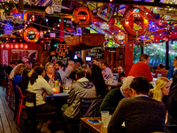 Barking Crab, Boston