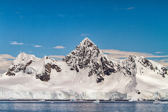 Wilhelmina Bay