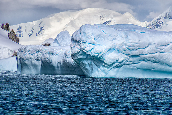 Ice Bolders