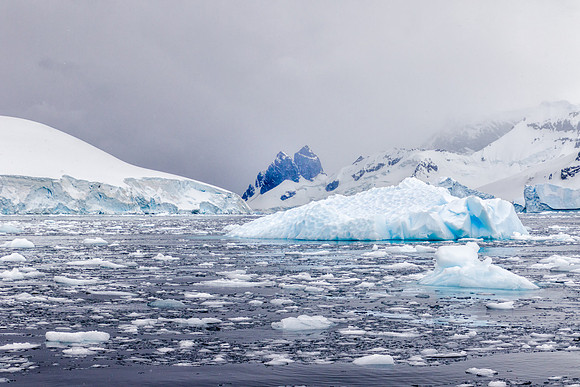 Brash Ice in the Channel